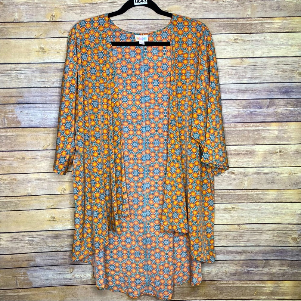 LuLaRoe EUC MEDIUM Lindsay Kimono coverup